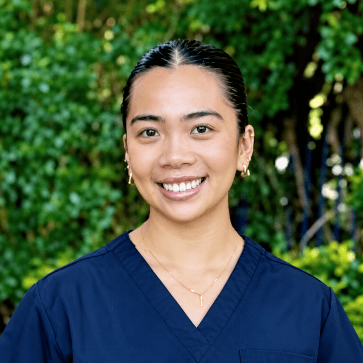 Dr Alexa Canlas